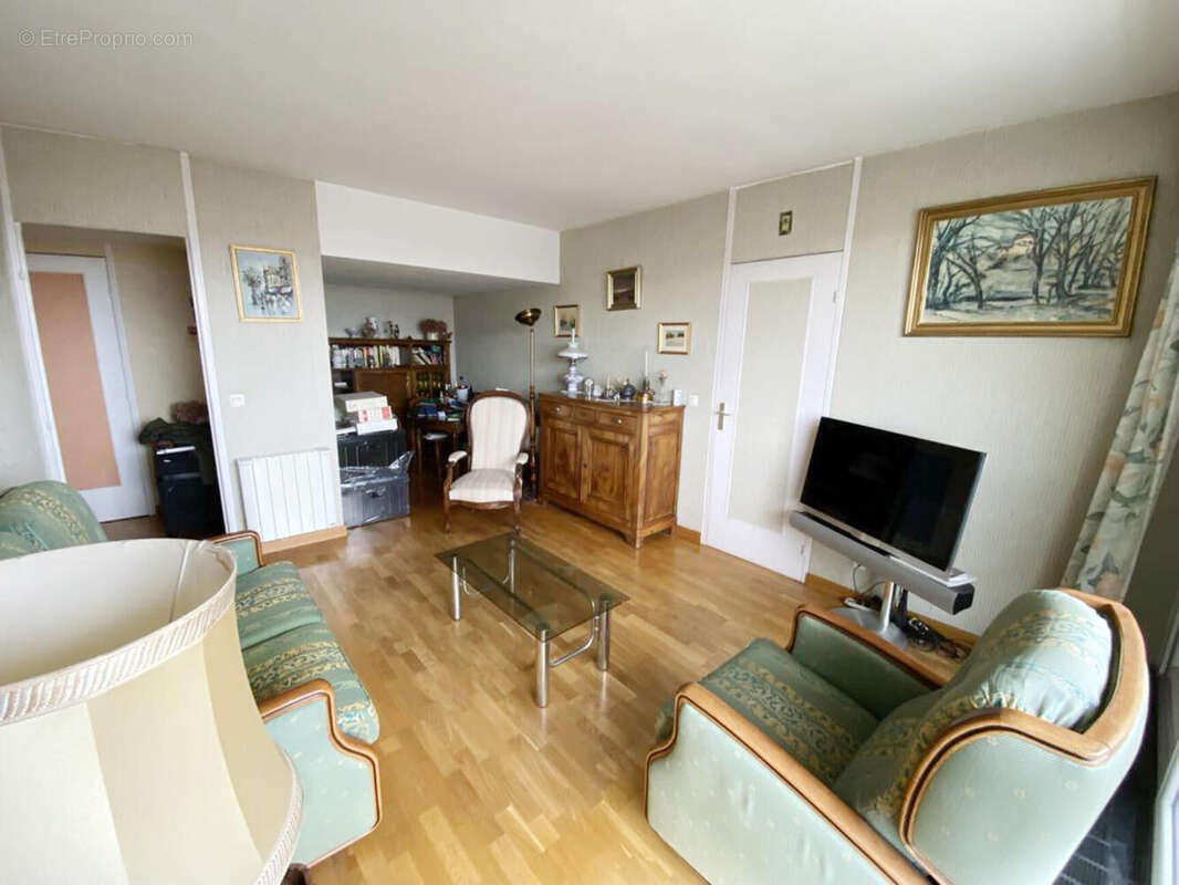 Photo 3 - Appartement à VILLEURBANNE