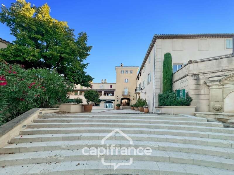 Commerce à MALLEMORT