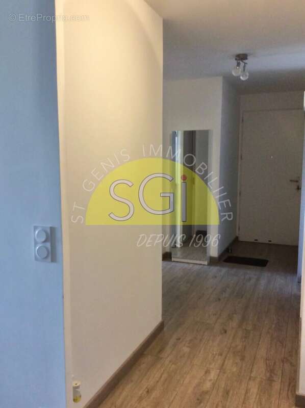 Appartement à VILLELONGUE-DELS-MONTS