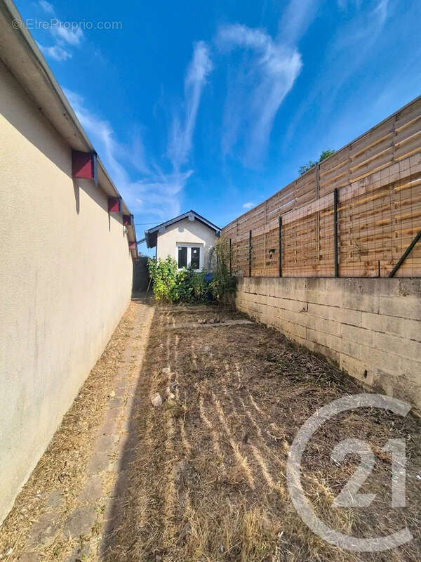 Maison 130 m² à Pont-Audemer  - photo 19