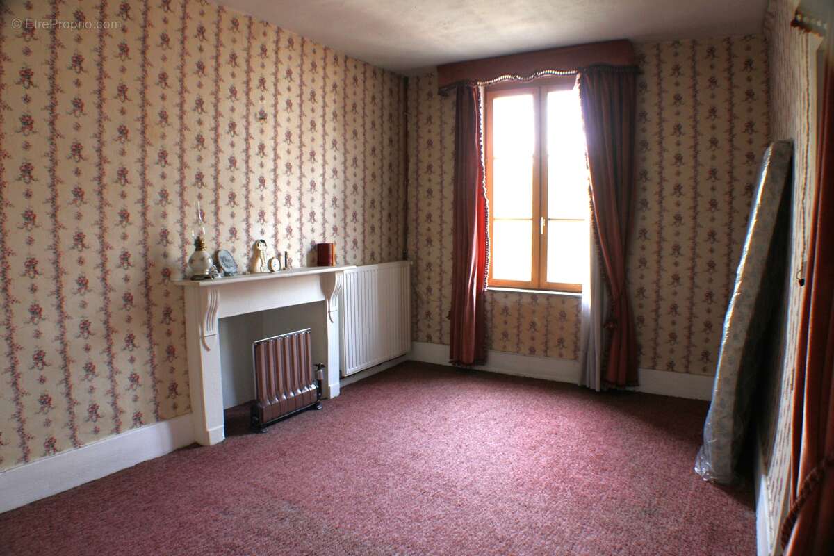 Appartement 185 m² à Fumay  - photo 82
