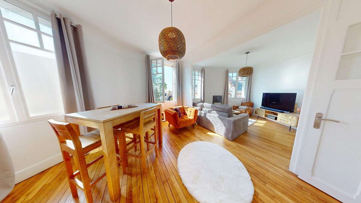 Appartement 65 m² à Orleans  - photo 2
