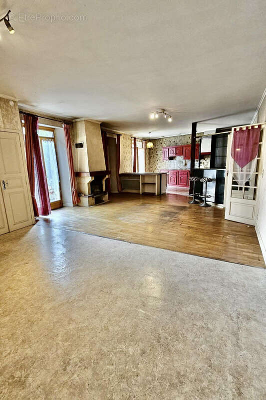 Maison à BEAULIEU-SUR-DORDOGNE