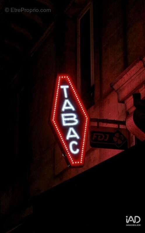 Photo 2 - Commerce à LE CLOITRE-PLEYBEN