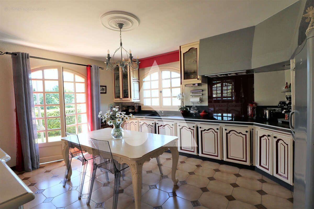 Bagneres de Bigorre villa de 9 pièces 168 m² - photo 4