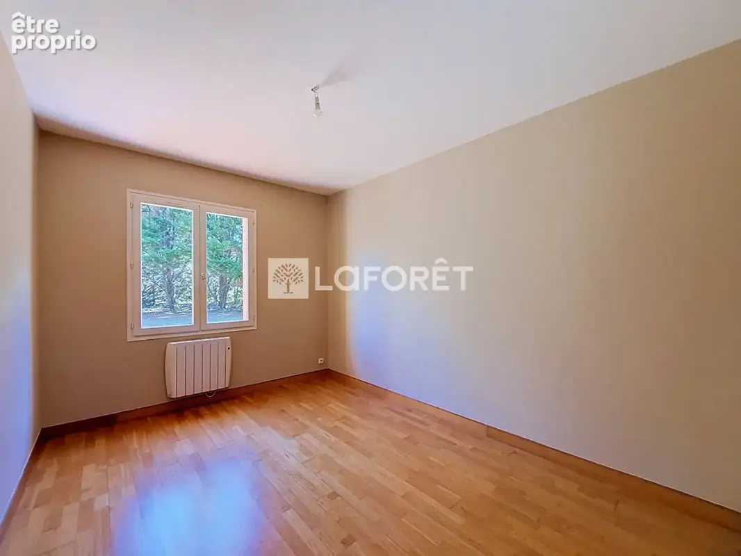 Montjoire, maison de type 5 sur une parcelle de 3373 m² environ ! - photo 10