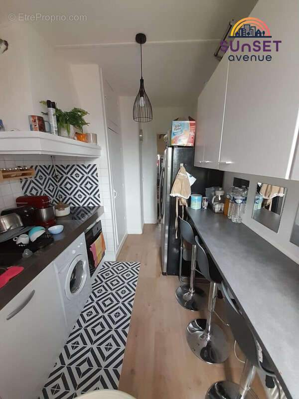 Appartement à VAUJOURS