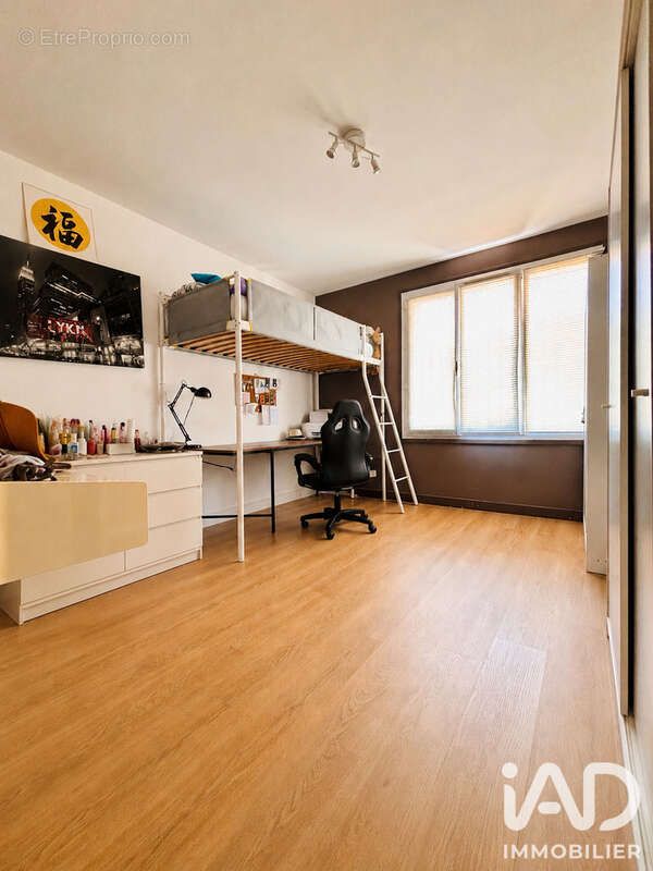 Photo 5 - Appartement à COURBEVOIE