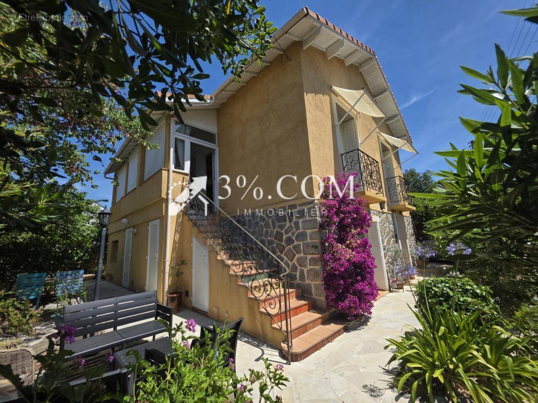 Maison à SAINT-RAPHAEL