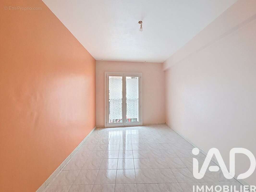 Photo 6 - Appartement à MARSEILLE-4E