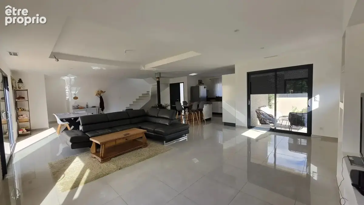 Narbonne – Magnifique Villa contemporaine avec piscine. - photo 2