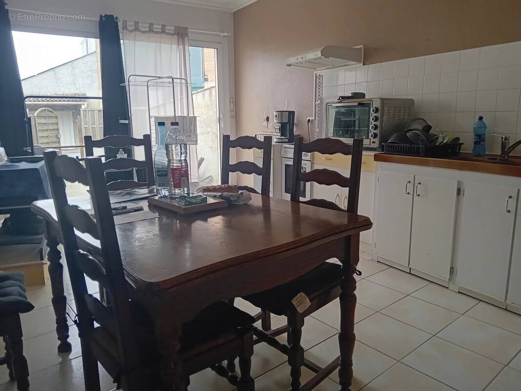 Appartement à NUEIL-LES-AUBIERS