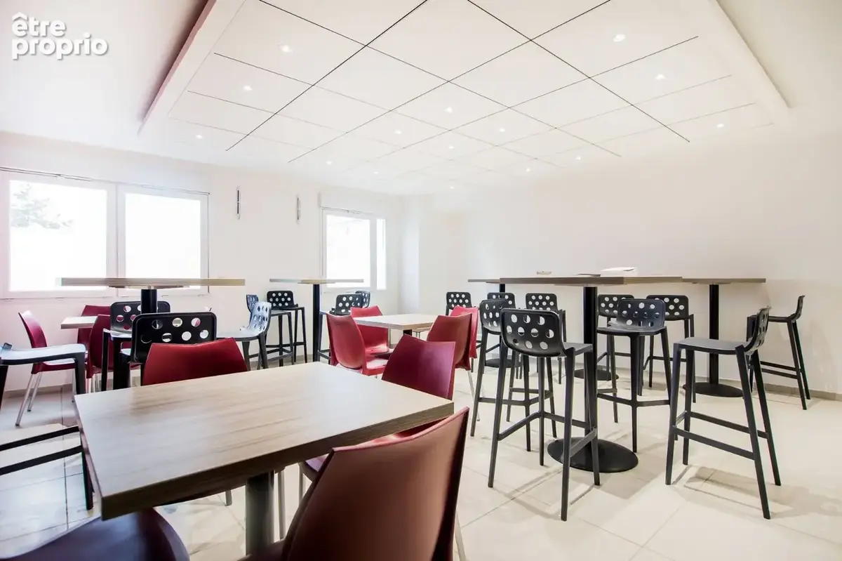 INVESTISSEMENT LOCATIF  Clermont-Ferrand  Résidence Étudiante Artémisia Clermont-Ferrand Oradou - 5% de rentabilité - photo 12