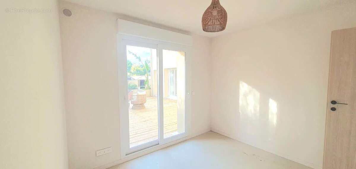 Appartement à VILLENEUVE-LOUBET