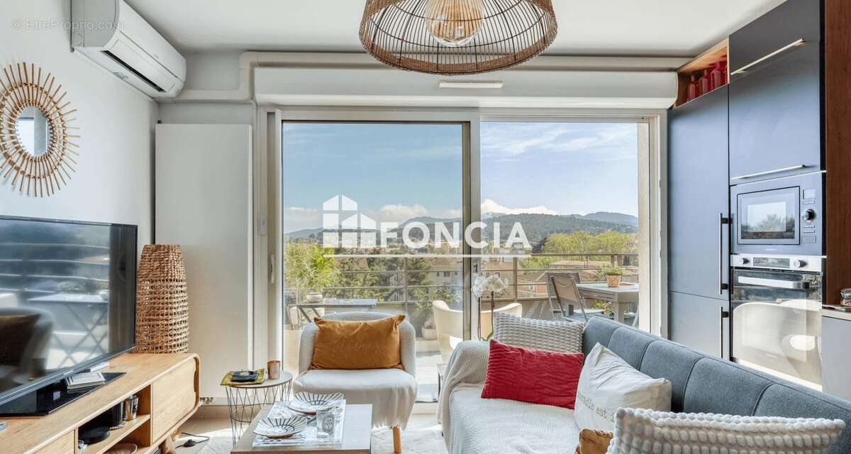 Appartement à SIX-FOURS-LES-PLAGES