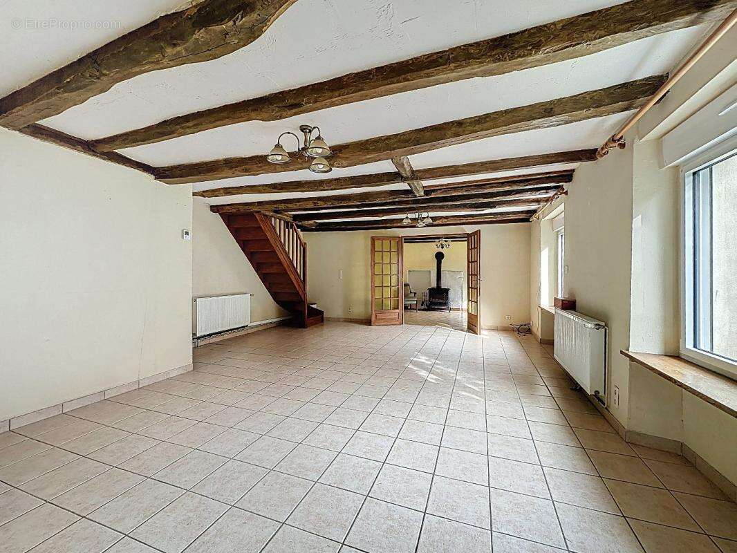 Maison à SAINT-VINCENT-SUR-OUST