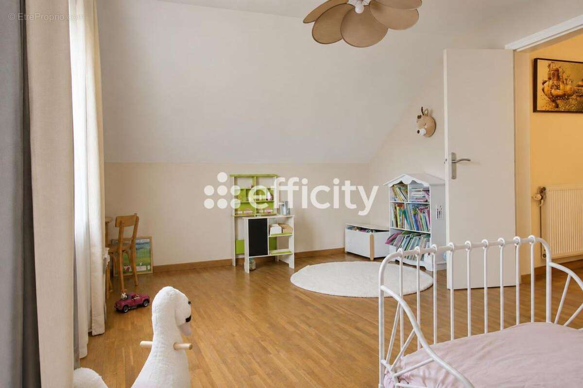 Maison 116 m² à Chelles  - photo 14