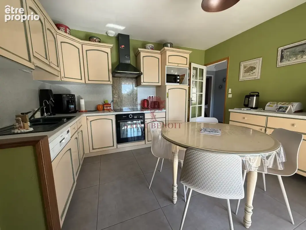 Le pouget - a vendre villa de type t4 avec une piscine - photo 9
