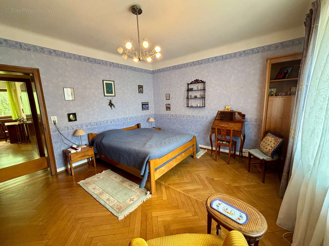 MAISON Quartier Vacquinière - 163 m2 - 4 chambres - Jardin - Garage - photo 11