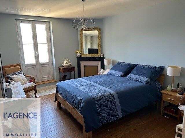Maison à VAILLY-SUR-AISNE
