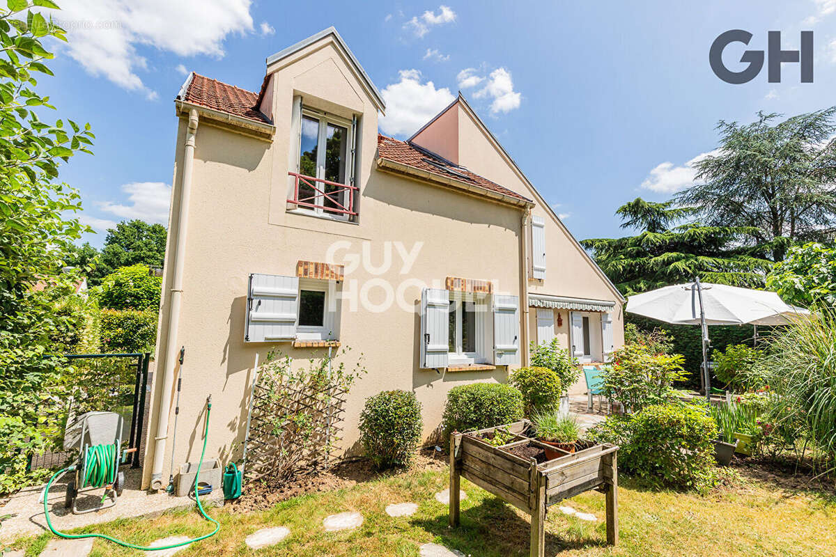 Maison à SOISY-SUR-SEINE