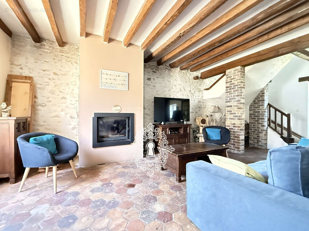 Maison à LONGUEVILLE