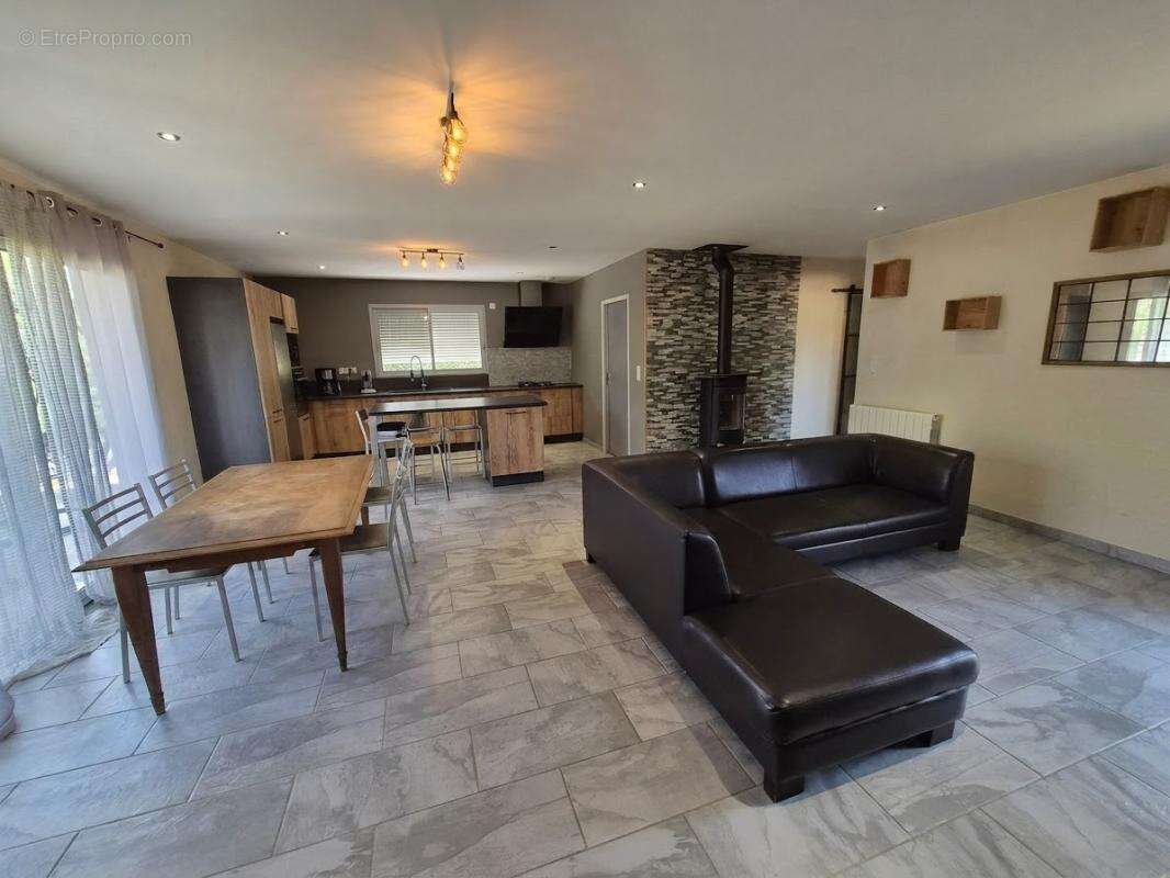 Maison Augerolles 5 pièces +/- 100 m2 avec jardin 1500m2 environ - photo 5