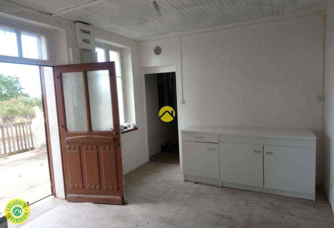 Maison à SAINT-AMAND-MONTROND