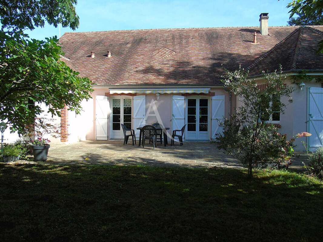 Maison à MENESTREAU-EN-VILLETTE