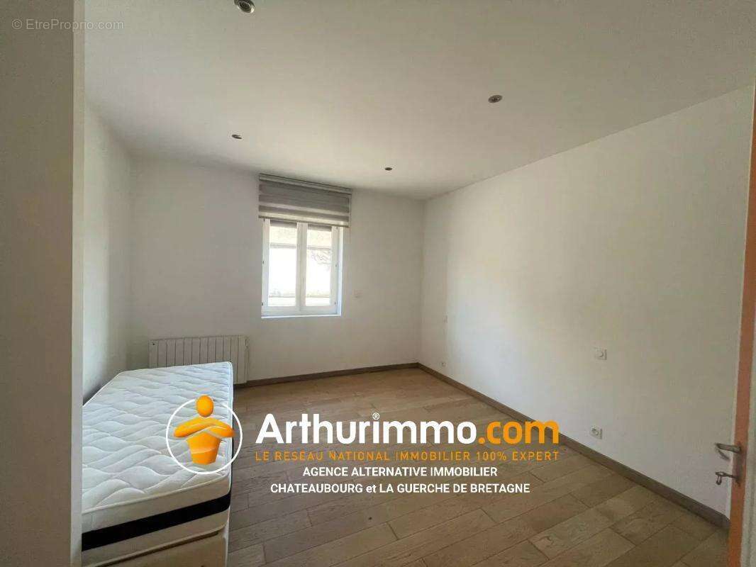 Maison à LA GUERCHE-DE-BRETAGNE