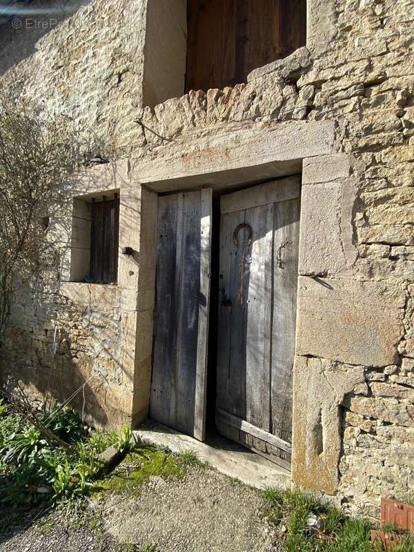 Maison à SAINT-MESMIN