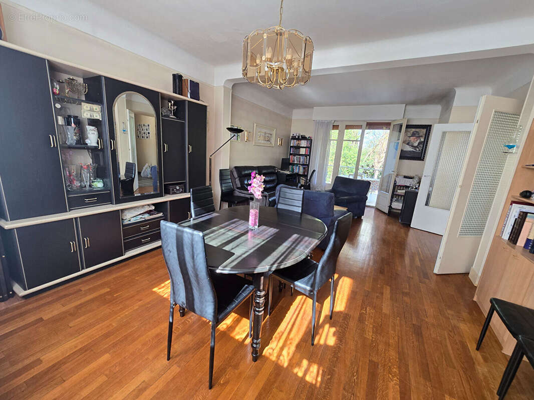 Maison à CHOISY-LE-ROI