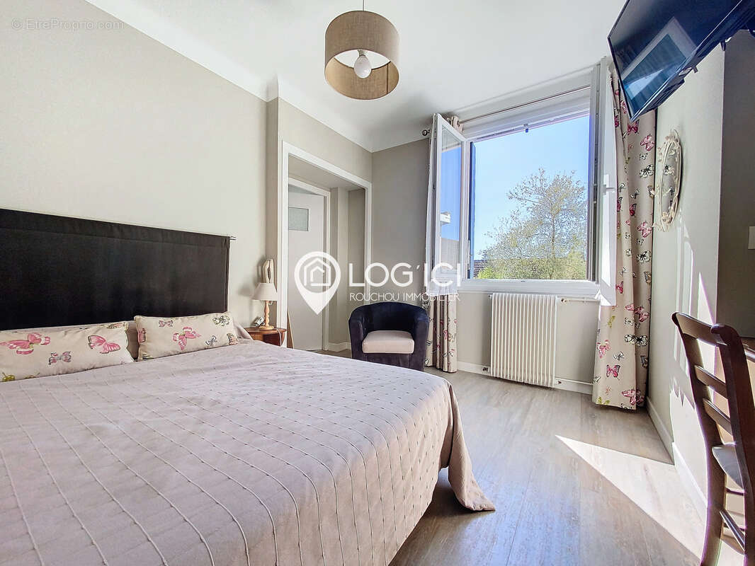 Commerce à SEVIGNACQ