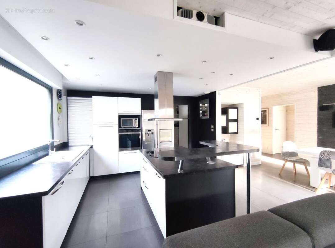 Maison à MONTLIGNON