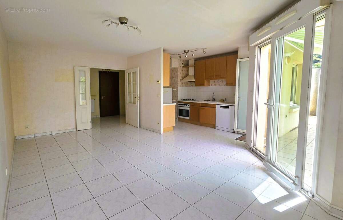 Appartement à GIERES