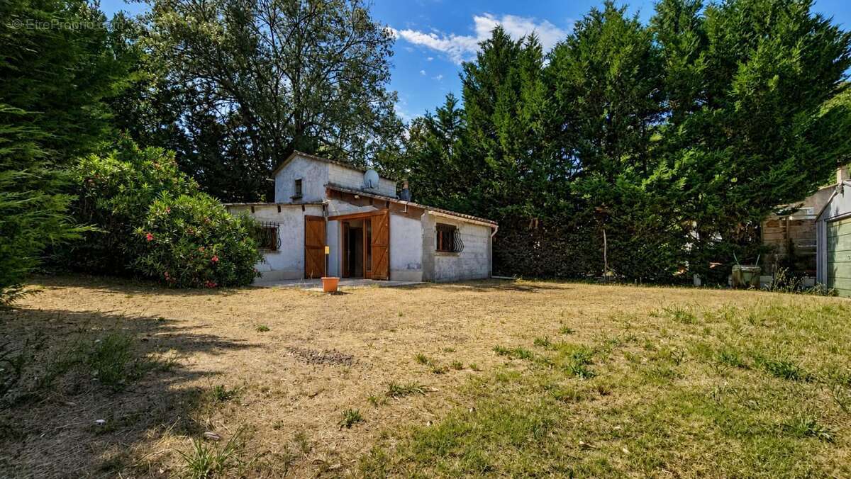 En exclusivité sur VIDAUBAN (Var) Maisonnette sur 3900m² - photo 5