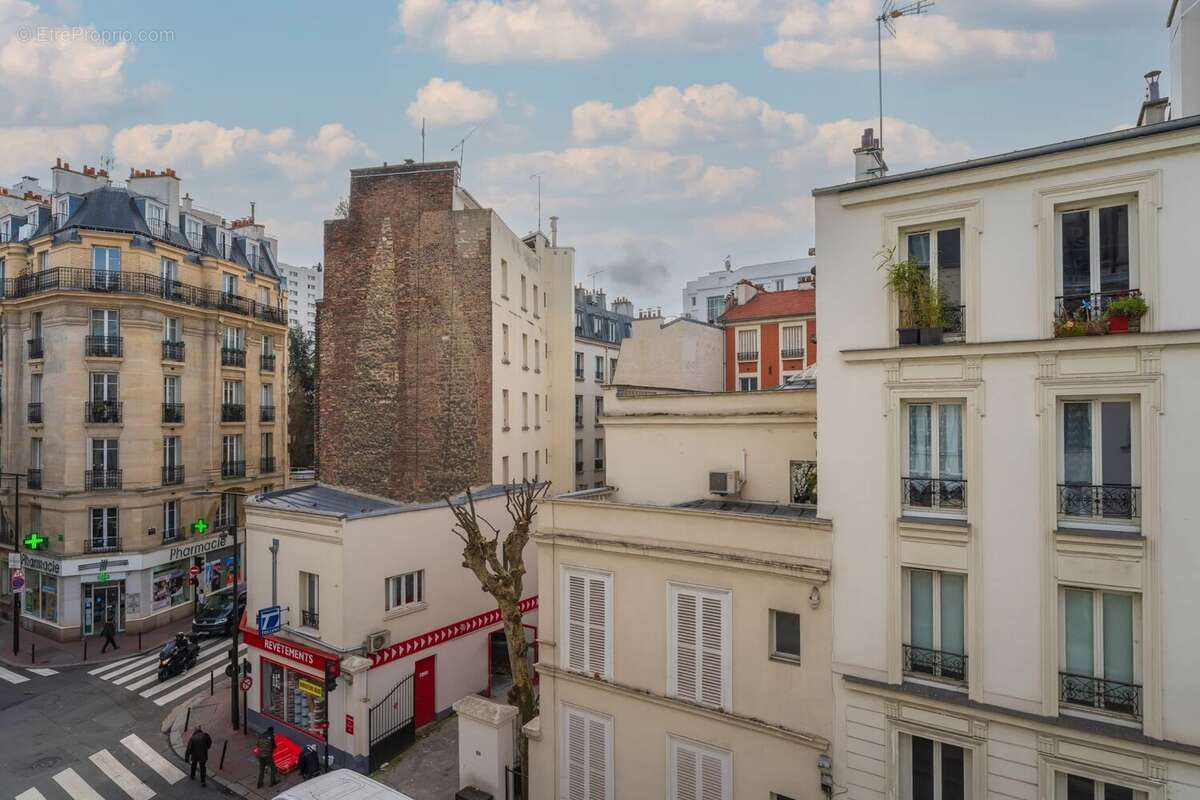 Appartement à LEVALLOIS-PERRET