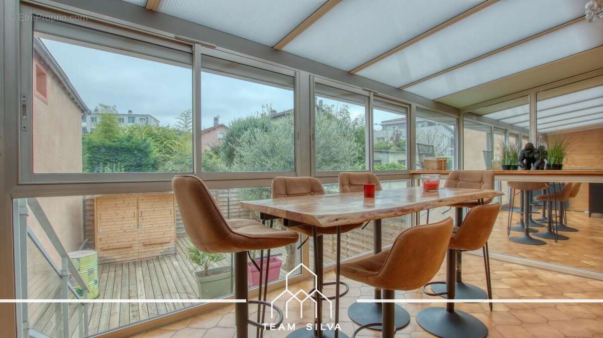 Maison à SEREZIN-DU-RHONE