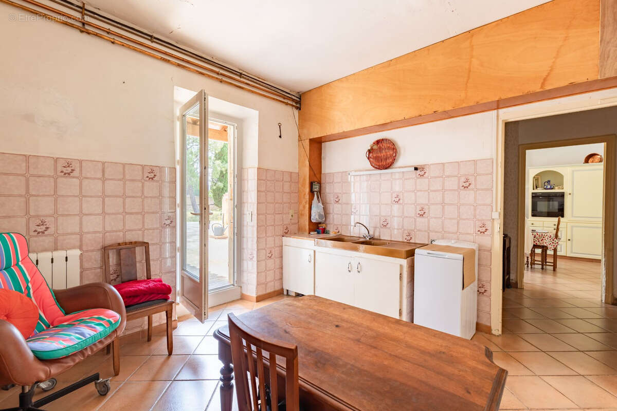 Maison à LEZIGNAN-CORBIERES