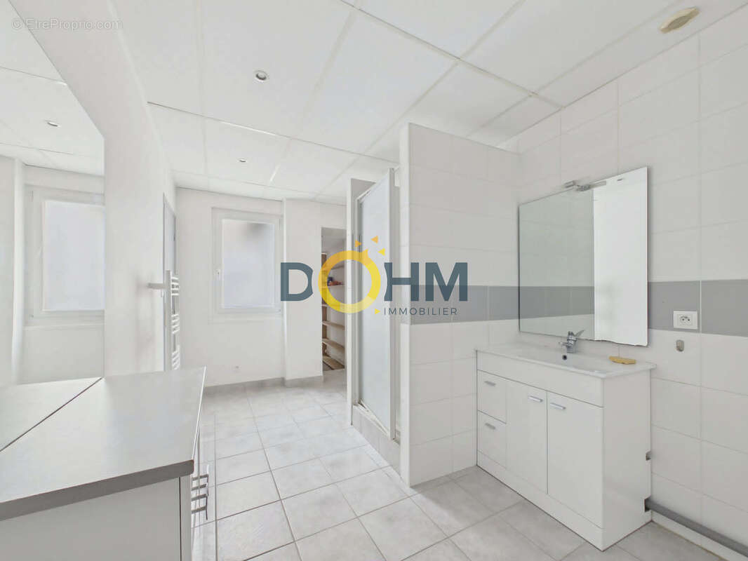 Appartement traversant 110m2,terrasse 40m2 - photo 6