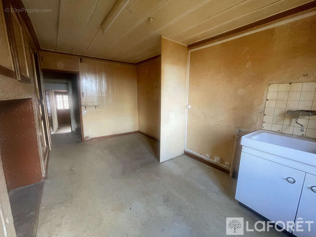 Maison à SAINT-FLOUR