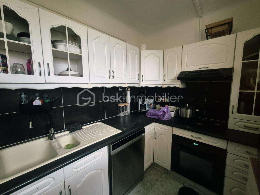 Appartement à SALON-DE-PROVENCE