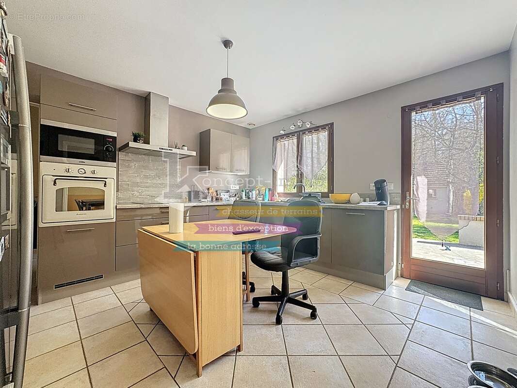 n°6 - Maison à CLERMONT