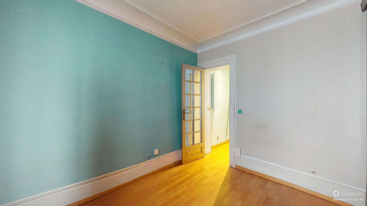 Appartement à PARIS-14E