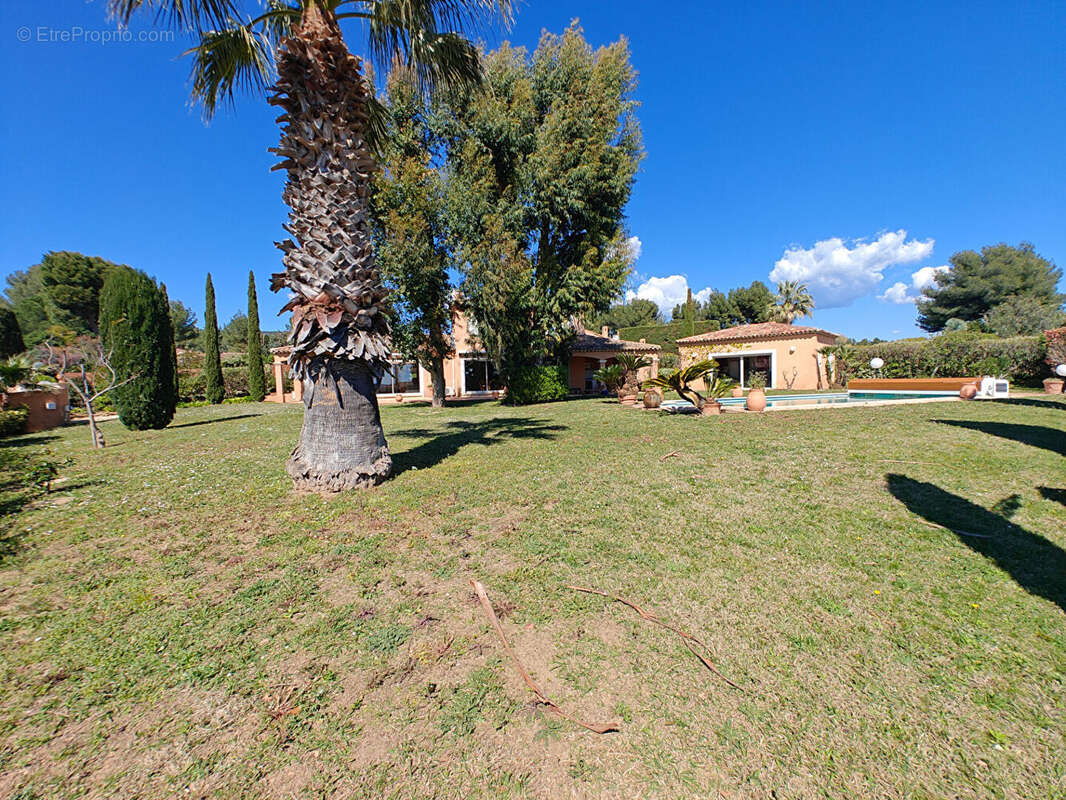 Maison à LA CADIERE-D'AZUR