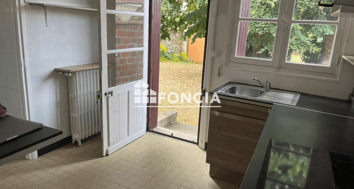 Maison à BONNIERES-SUR-SEINE