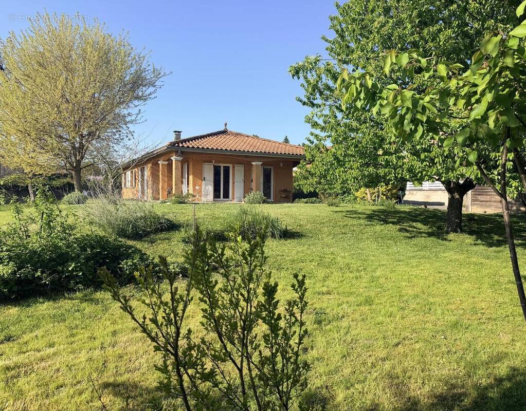 Photo 1 - Maison à REYRIEUX