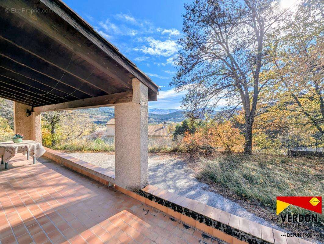 Maison à SAINT-ANDRE-LES-ALPES