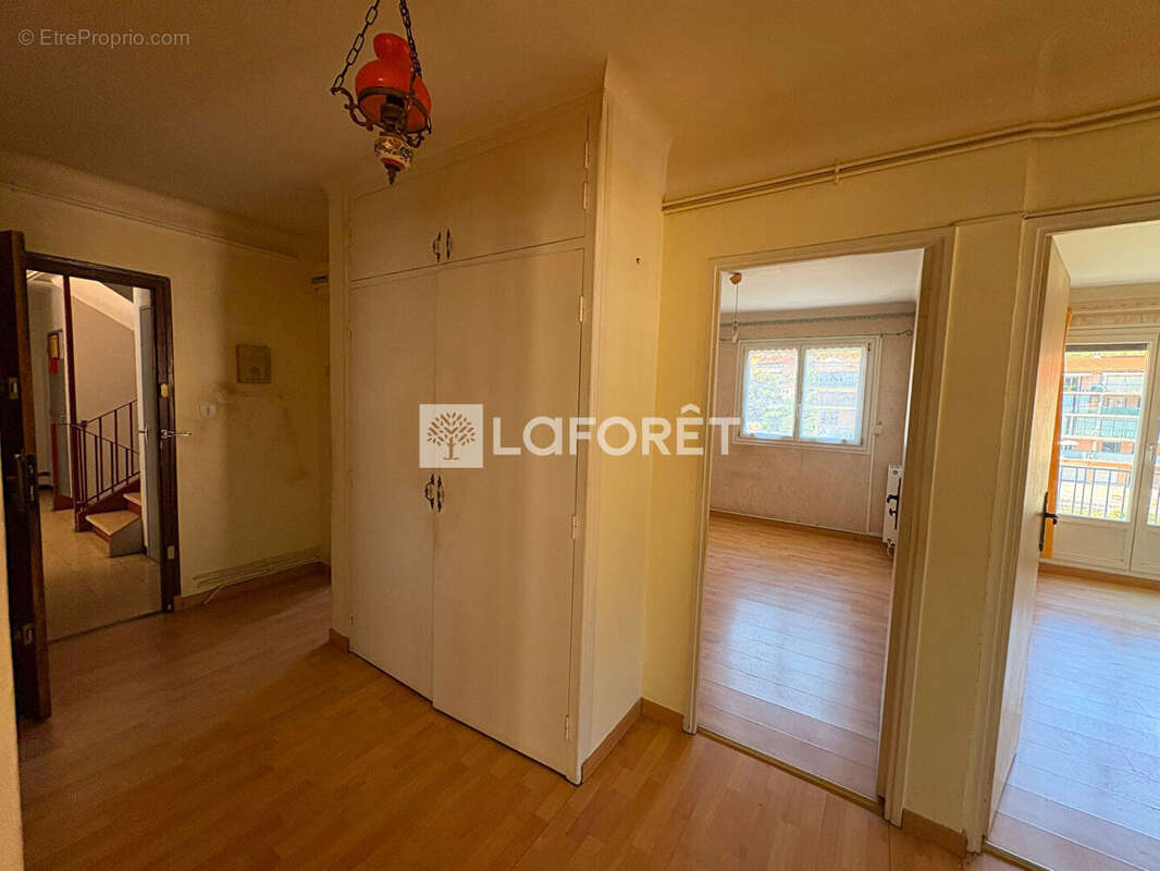 À vendre, appartement de 82 m² situé en rez-de-chaussée d'une copropriété calme et paisible à Amélie-les-Bains-Palalda. - photo 9