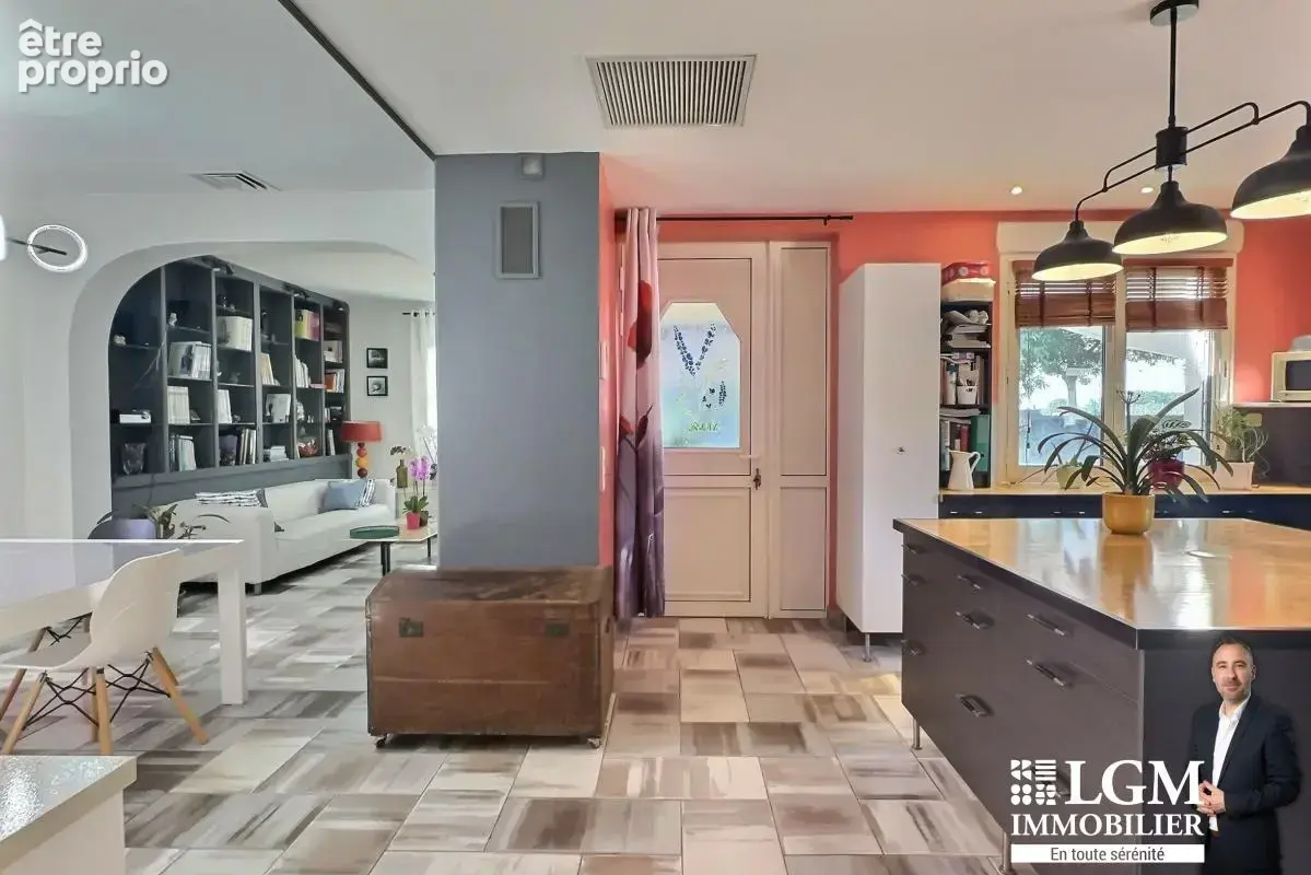 Propriété de 198 m2 sur 3,3 hectares - photo 5
